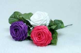 Атласные розы. Цветы из атласных лент своими руками пошаговая инструкция. Букет из лент